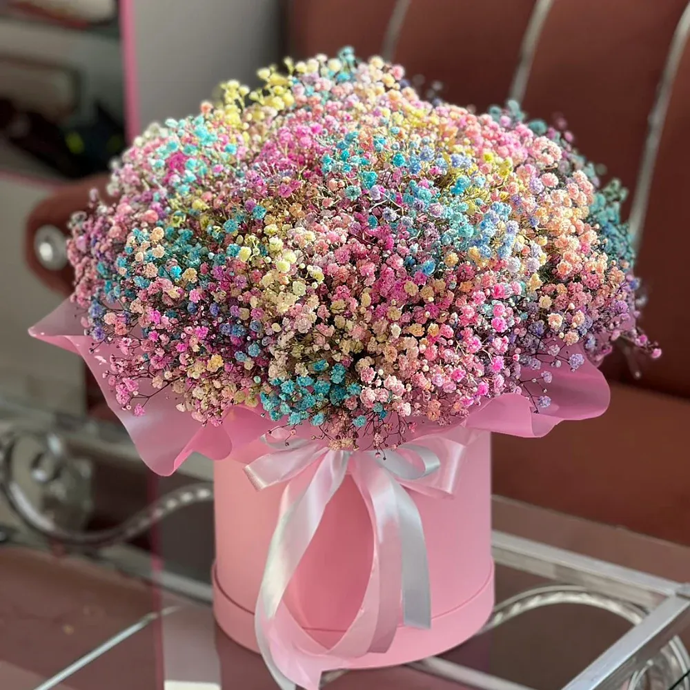 Гипсофилы в шляпной коробке