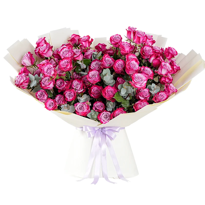 Букет из 101 розы с эвкалиптом