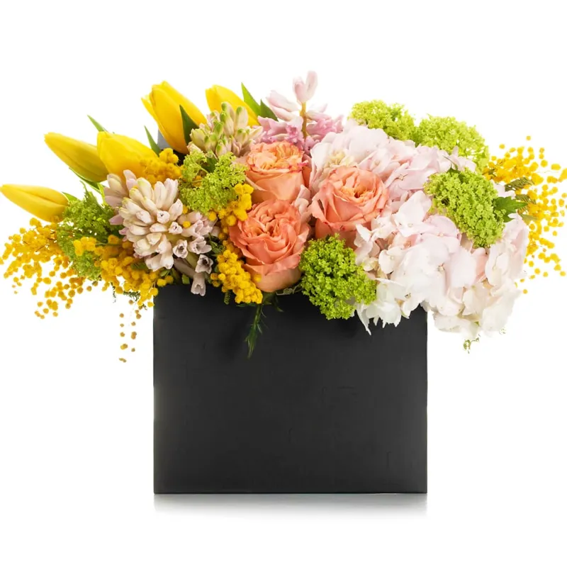 Цветы в коробке 