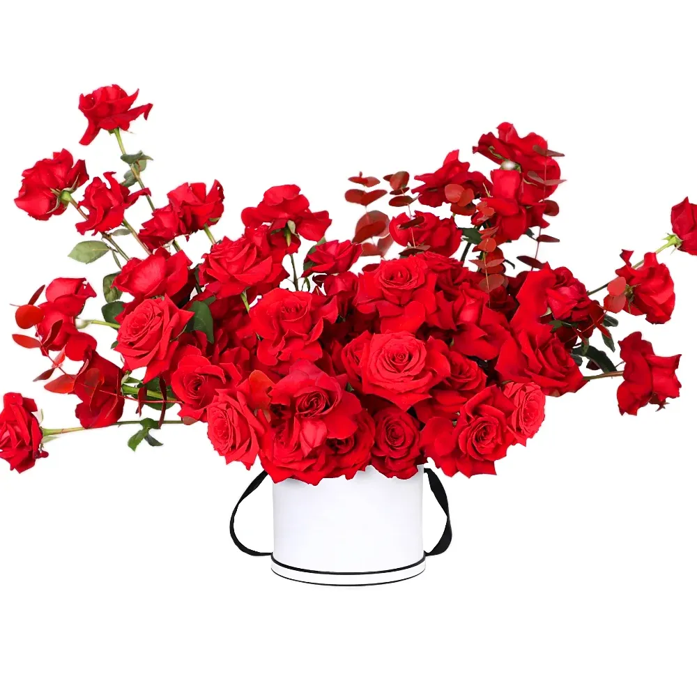 Композиция из 51 вывернутой красной розы