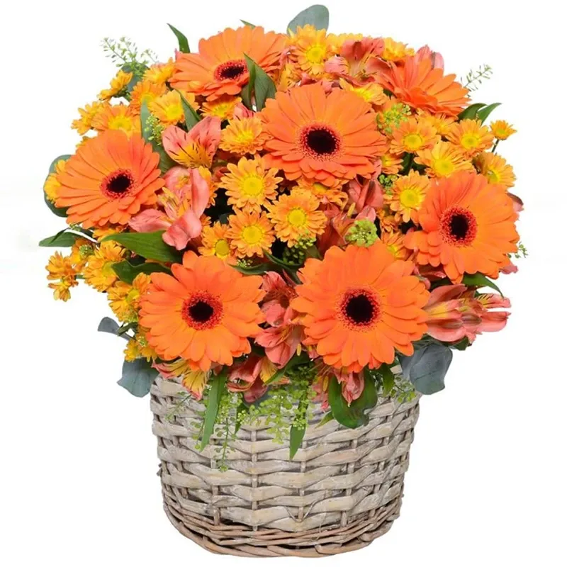 Корзина с цветами «Мулен Руж»